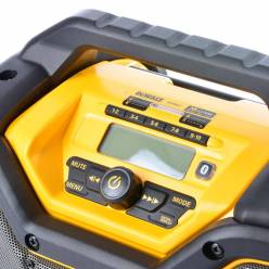 Зарядное устройство-радиоприемник DAB+/FM DeWALT DCR027